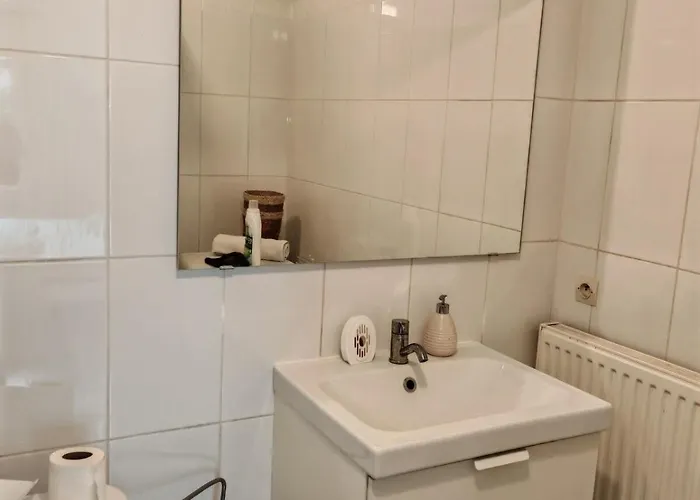 Au Centre *